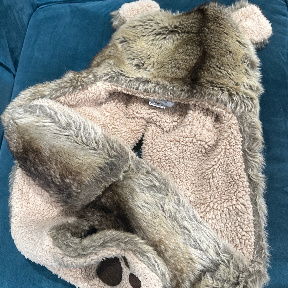 Tom and Drew size S bear hat with hand warmers super warm winter hat